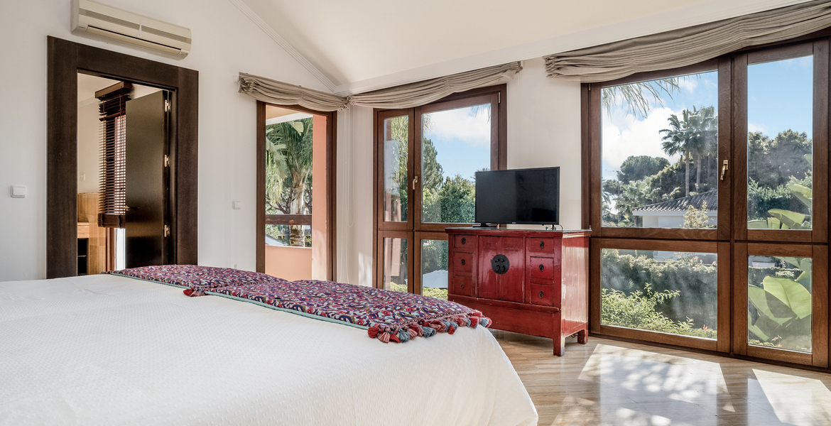 LUXURY VILLA IN MARBELLA  