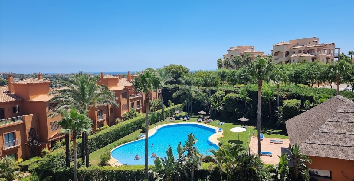 Apartment for rent in Benatalaya Estepona