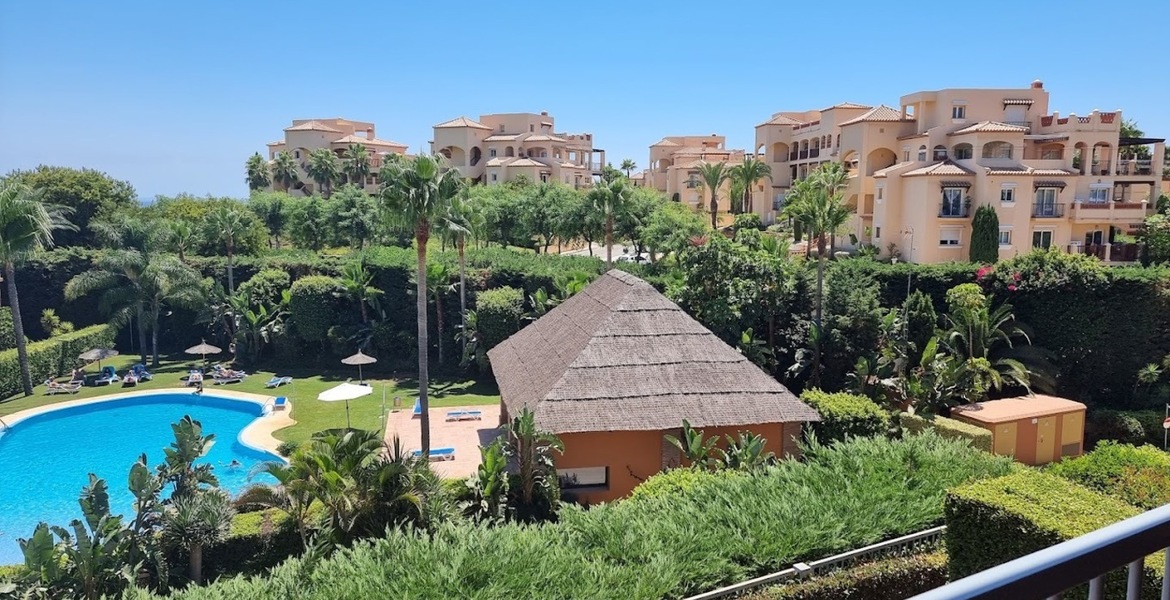 Apartment for rent in Benatalaya Estepona