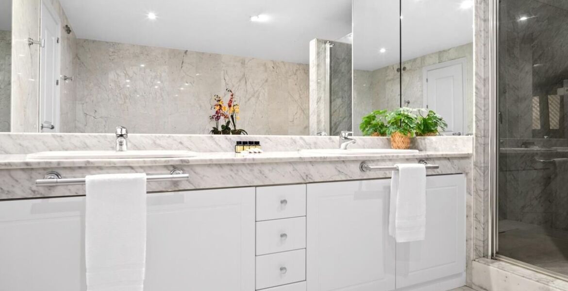 Apartment for rent in Puerto Banus