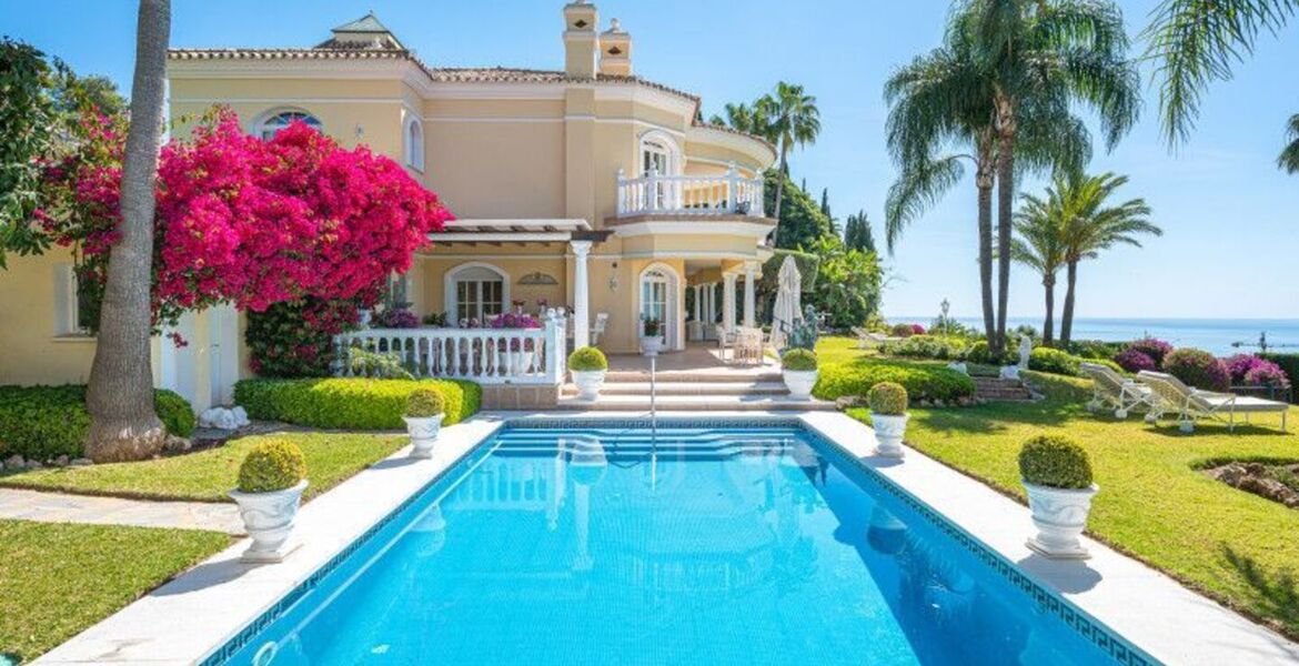 Villa en alquiler en Milla de Oro Marbella