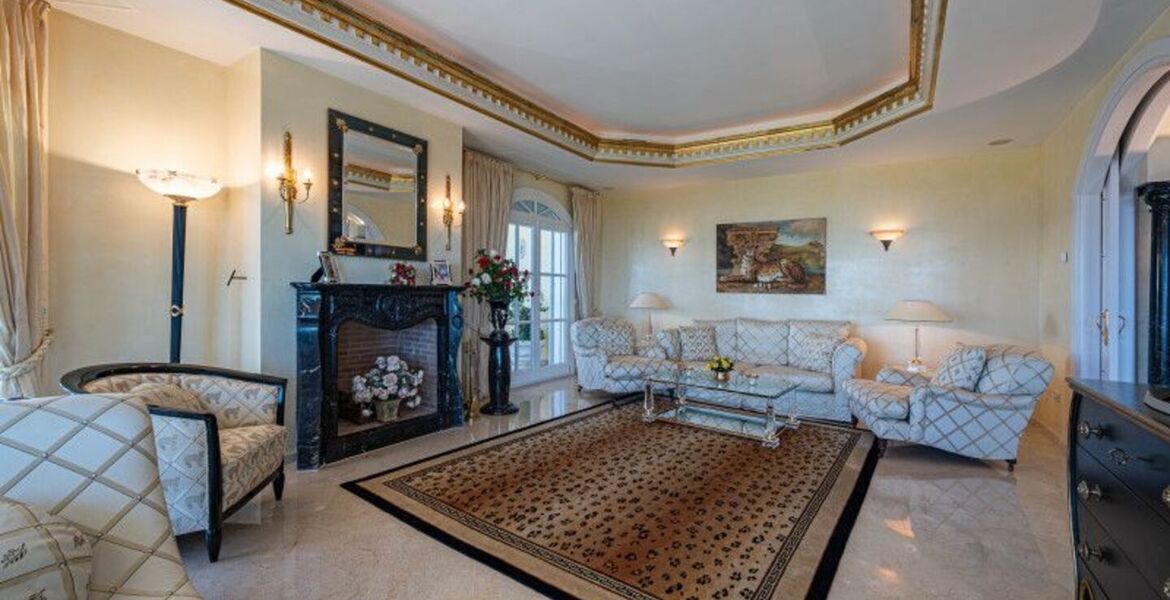 Villa en alquiler en Milla de Oro Marbella