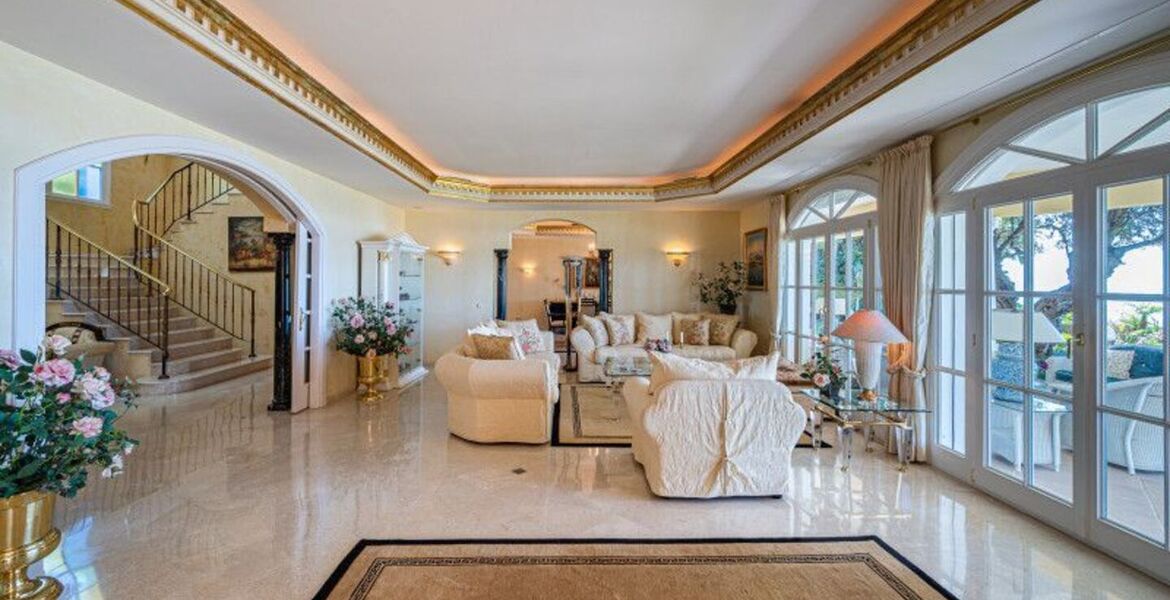 Villa en alquiler en Milla de Oro Marbella