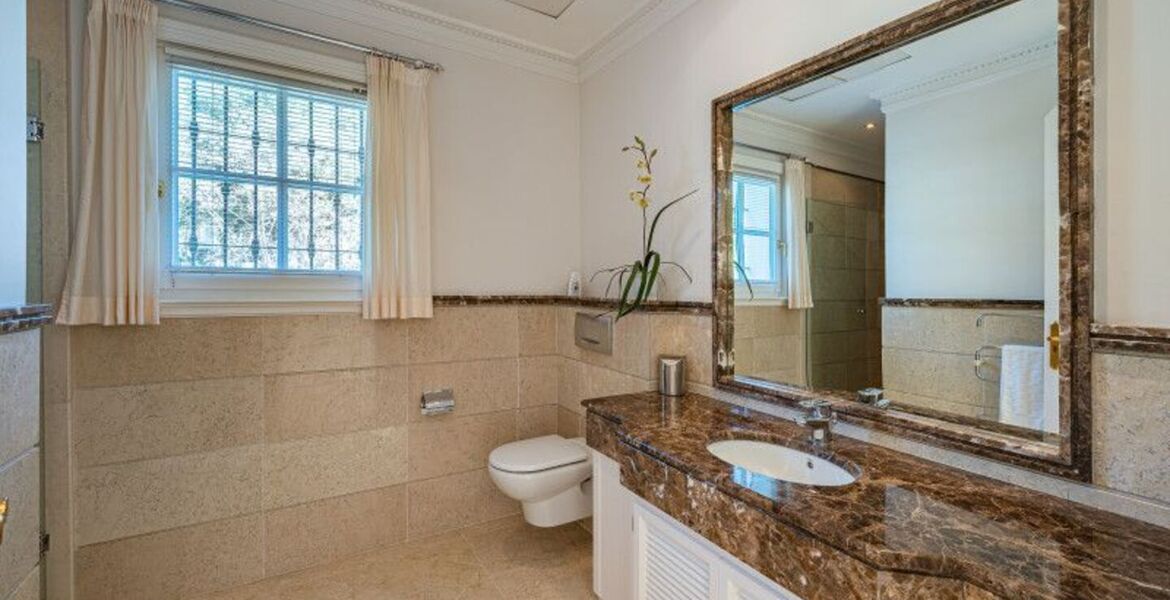 Villa en alquiler en Milla de Oro Marbella