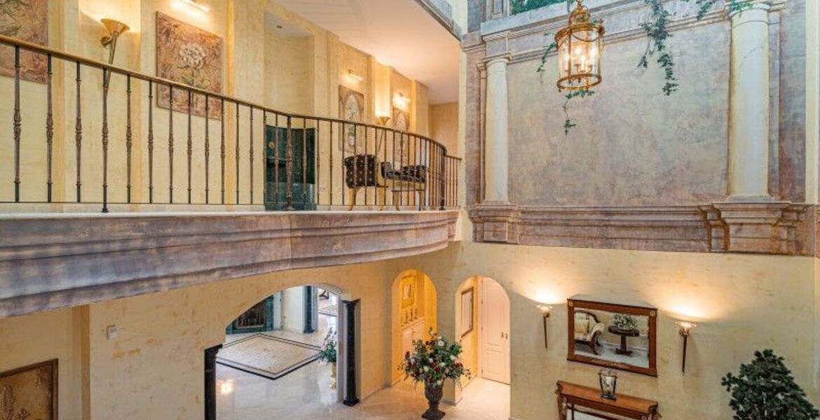 Villa en alquiler en Milla de Oro Marbella