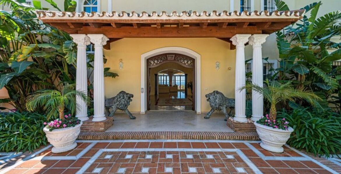 Villa en alquiler en Milla de Oro Marbella