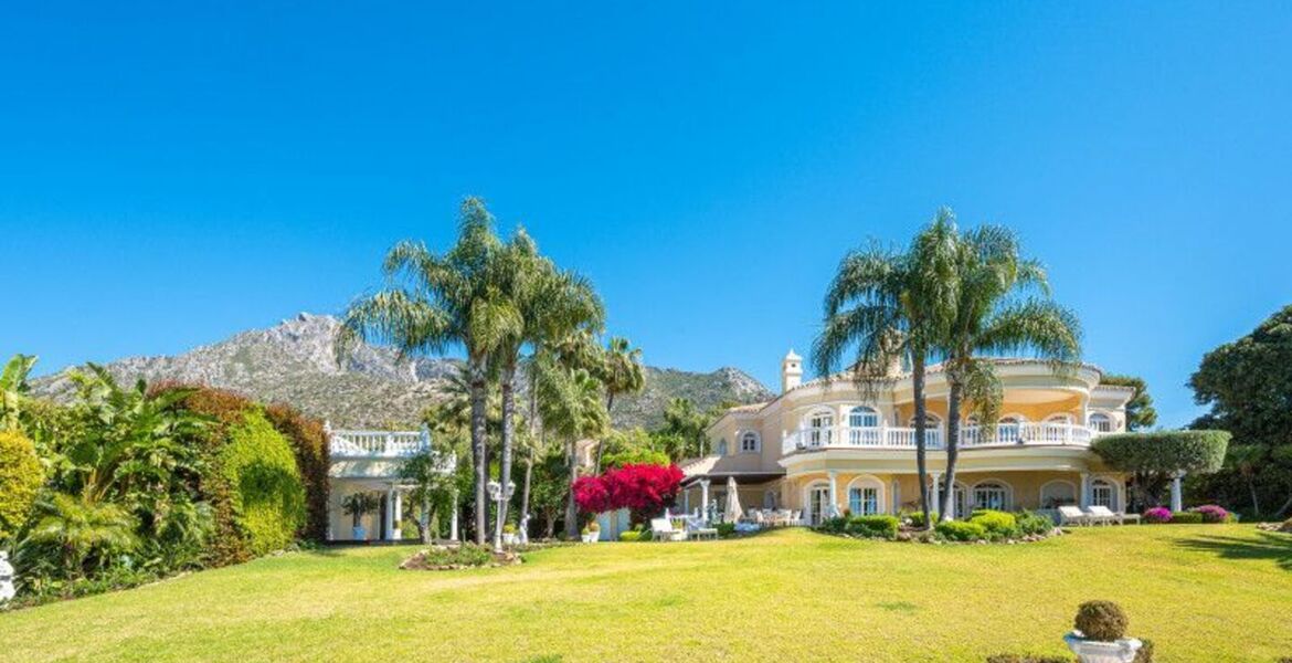Villa en alquiler en Milla de Oro Marbella
