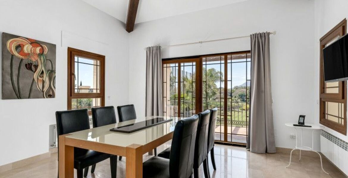 Villa for rent in Benahavis