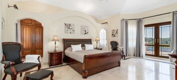 Villa for rent in Benahavis