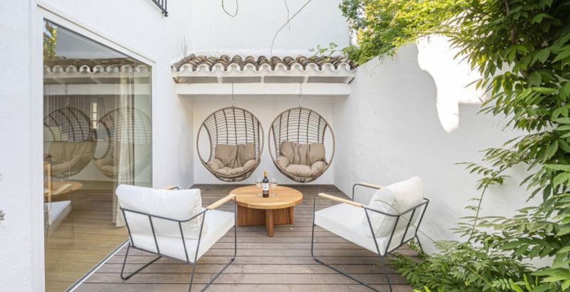 Townhouse for rent in Golden Mile