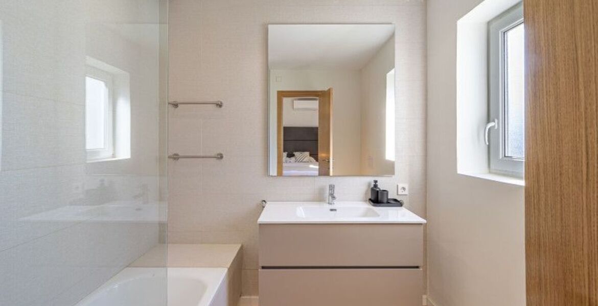 Townhouse for rent in Golden Mile