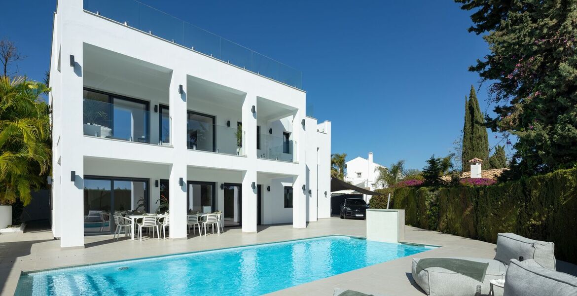 Villa for rent in Puerto Banus