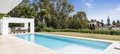 Villa for rent in Estepona