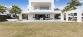Villa for rent in Estepona