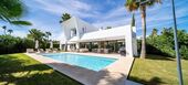 Villa for rent in Estepona