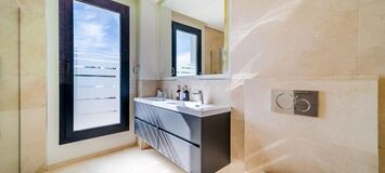 Villa for rent in Estepona