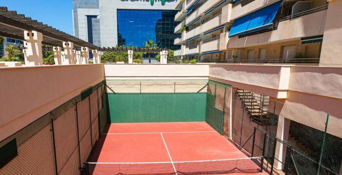 Luxury 2-Bedroom Apartment in Marina Banús Marbella