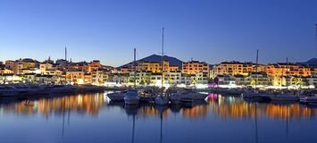 Luxury 2-Bedroom Apartment in Marina Banús Marbella