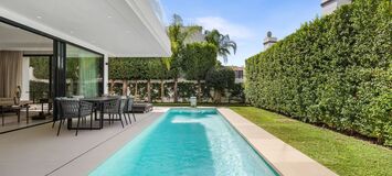 Modern 4-Bedroom Villa in Rio Verde with Private Pool