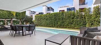 Modern 4-Bedroom Villa in Rio Verde with Private Pool