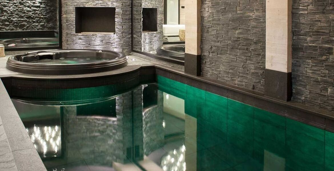 Luxury Chalet for rent in Courchevel 1850
