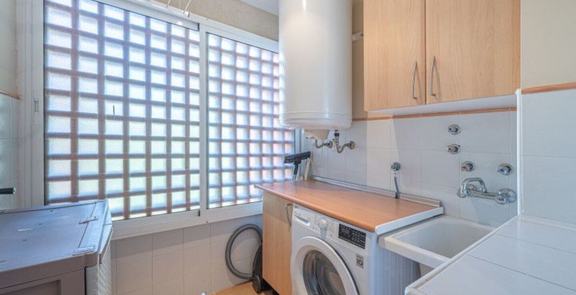 Spacious 3-Bedroom Apartment in Oasis de Marbella