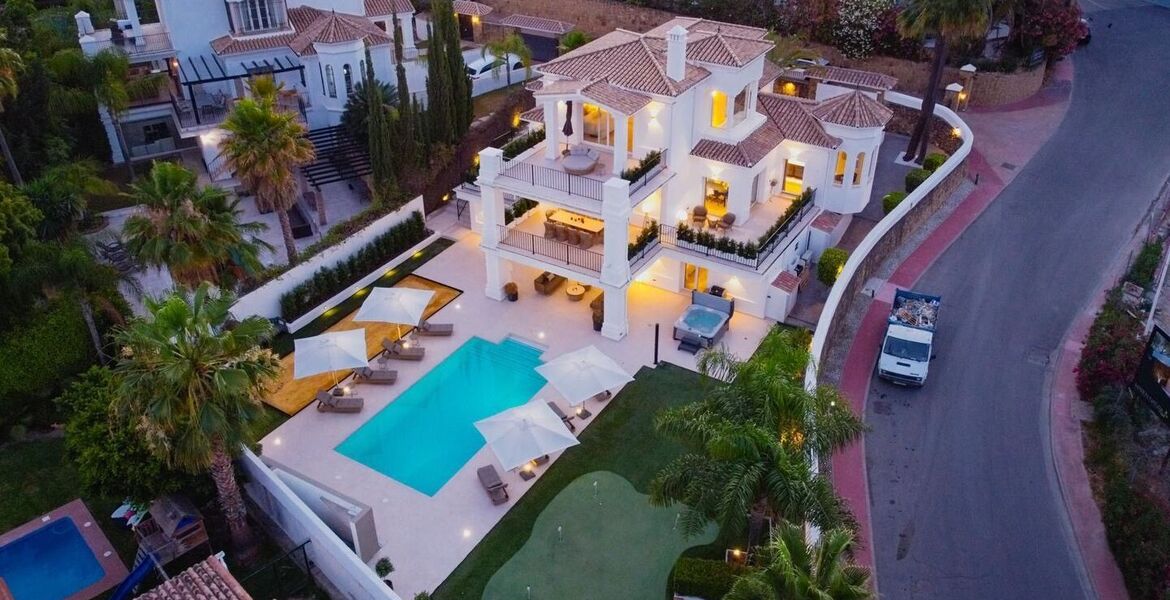 Lujosa villa de 5 dormitorios en el Valle del Golf