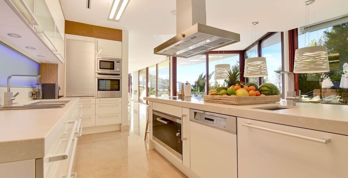 Luxury 7-Bedroom Villa in Marbella