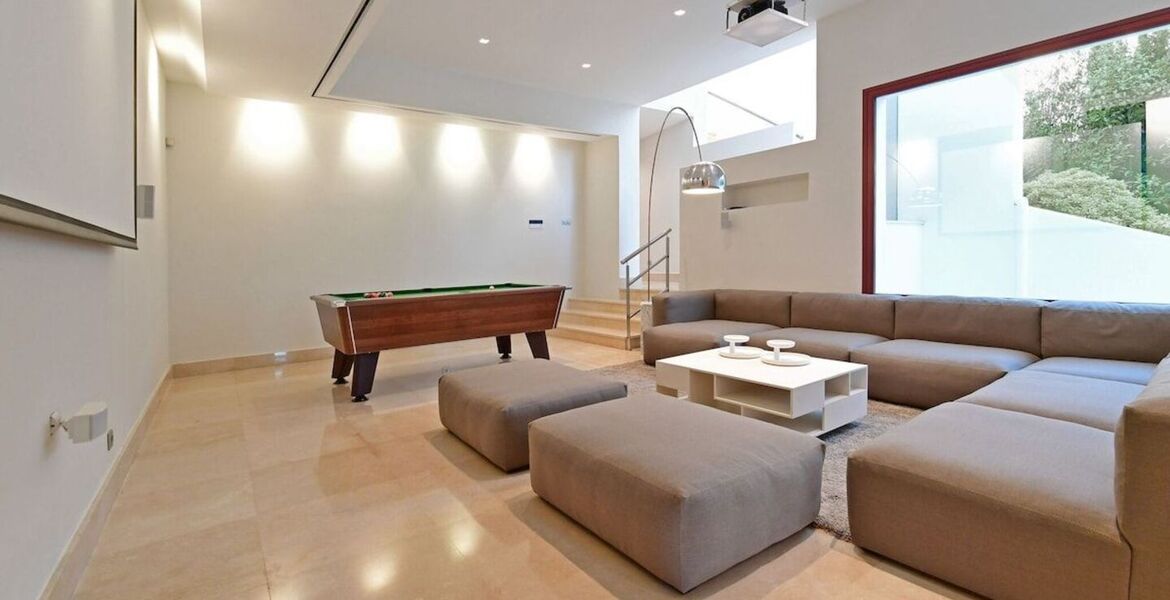 Luxury 7-Bedroom Villa in Marbella