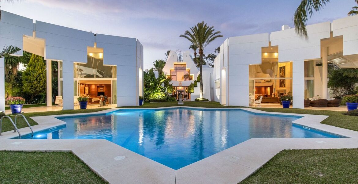 Luxury 7-Bedroom Villa in La Cerquilla, Marbella with Stunni