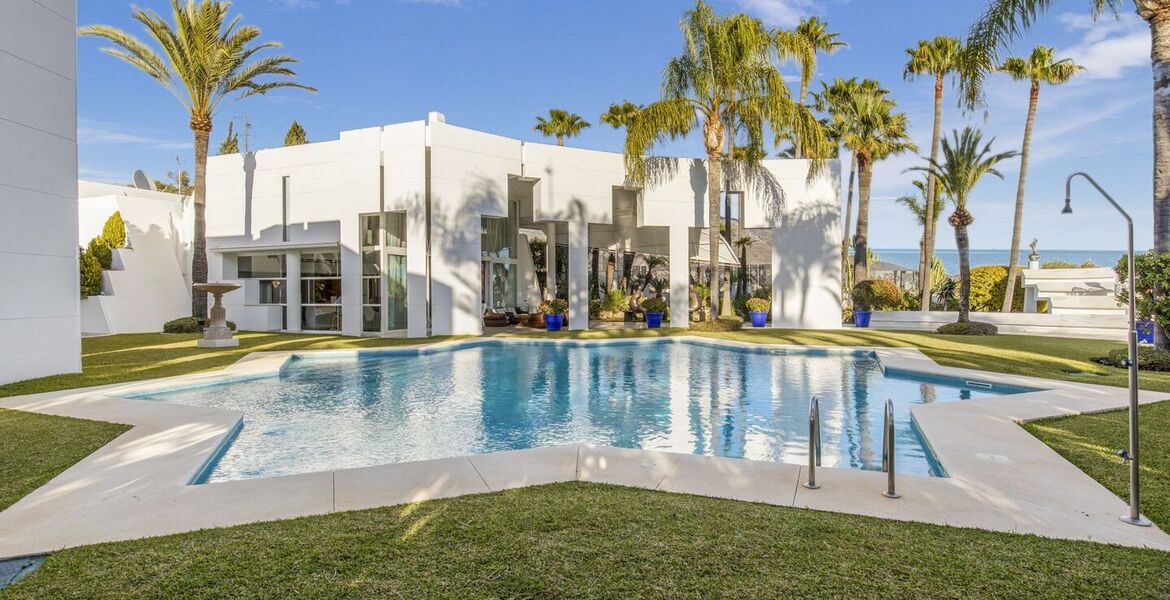 Luxury 7-Bedroom Villa in La Cerquilla, Marbella with Stunni