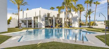 Luxury 7-Bedroom Villa in La Cerquilla, Marbella with Stunni
