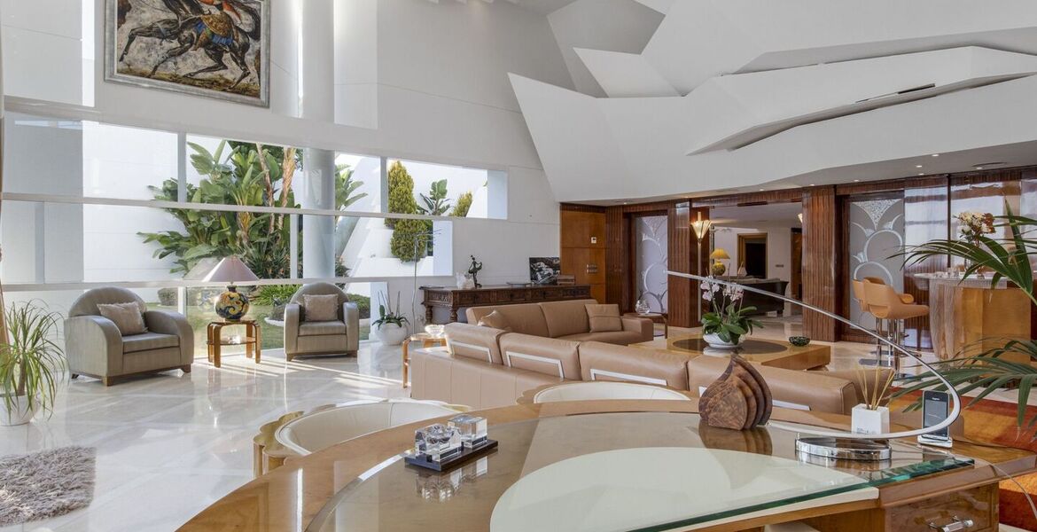 Luxury 7-Bedroom Villa in La Cerquilla, Marbella with Stunni