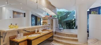 Luxury 7-Bedroom Villa in La Cerquilla, Marbella with Stunni