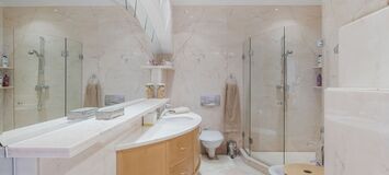 Luxury 7-Bedroom Villa in La Cerquilla, Marbella with Stunni