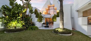 Luxury 7-Bedroom Villa in La Cerquilla, Marbella with Stunni