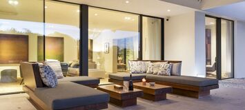 Elegant Modern Villa in the Heart of Elviria, Marbella