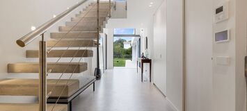Elegant Modern Villa in the Heart of Elviria, Marbella