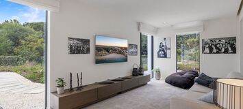 Elegant Modern Villa in the Heart of Elviria, Marbella