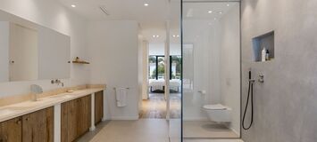 Elegant Modern Villa in the Heart of Elviria, Marbella