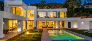 Elegant Modern Villa in the Heart of Elviria, Marbella