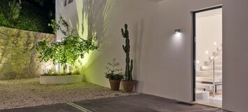 Elegant Modern Villa in the Heart of Elviria, Marbella