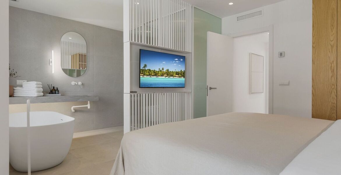 Luxury Beachside Townhouse in Marbella