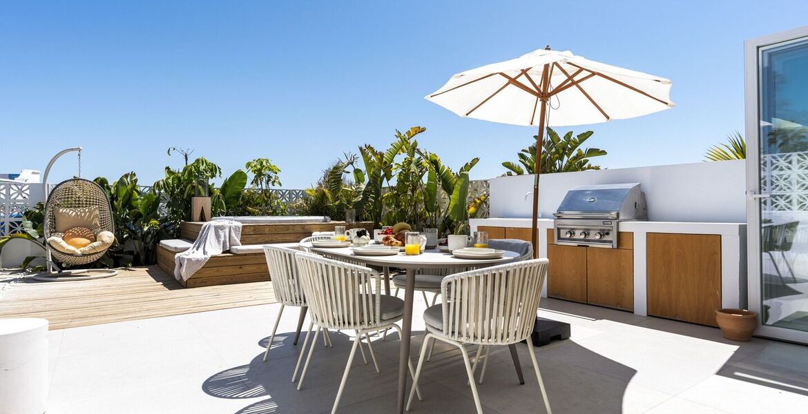 Luxury Beachside Townhouse in Marbella