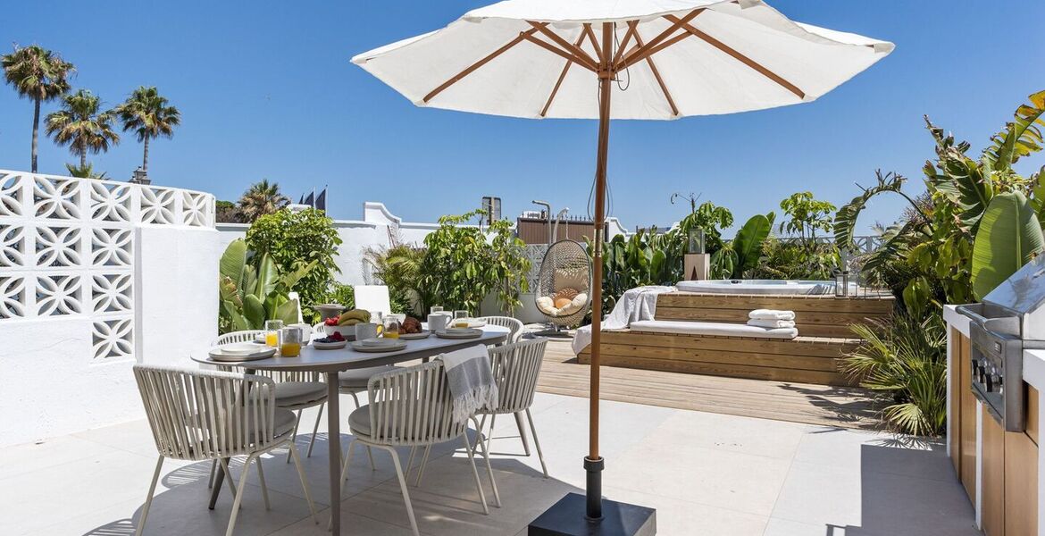 Luxury Beachside Townhouse in Marbella