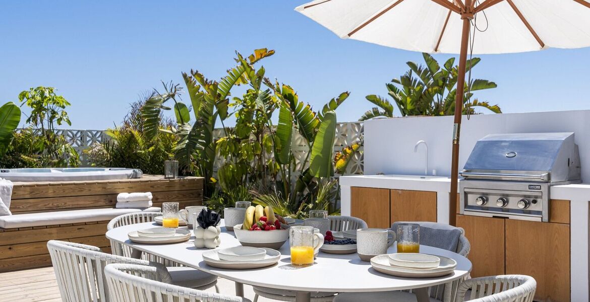 Luxury Beachside Townhouse in Marbella