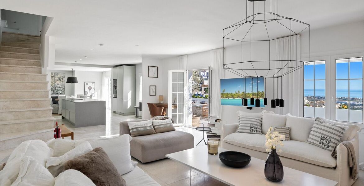 Chic Townhouse with Panoramic Sea and Mountain Views