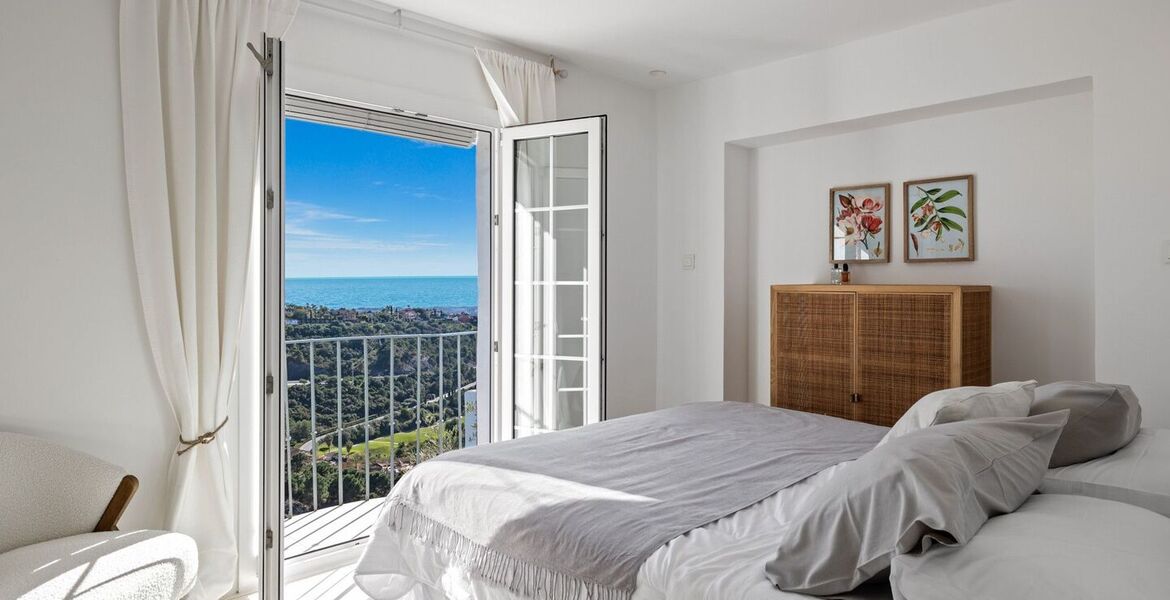 Chic Townhouse with Panoramic Sea and Mountain Views