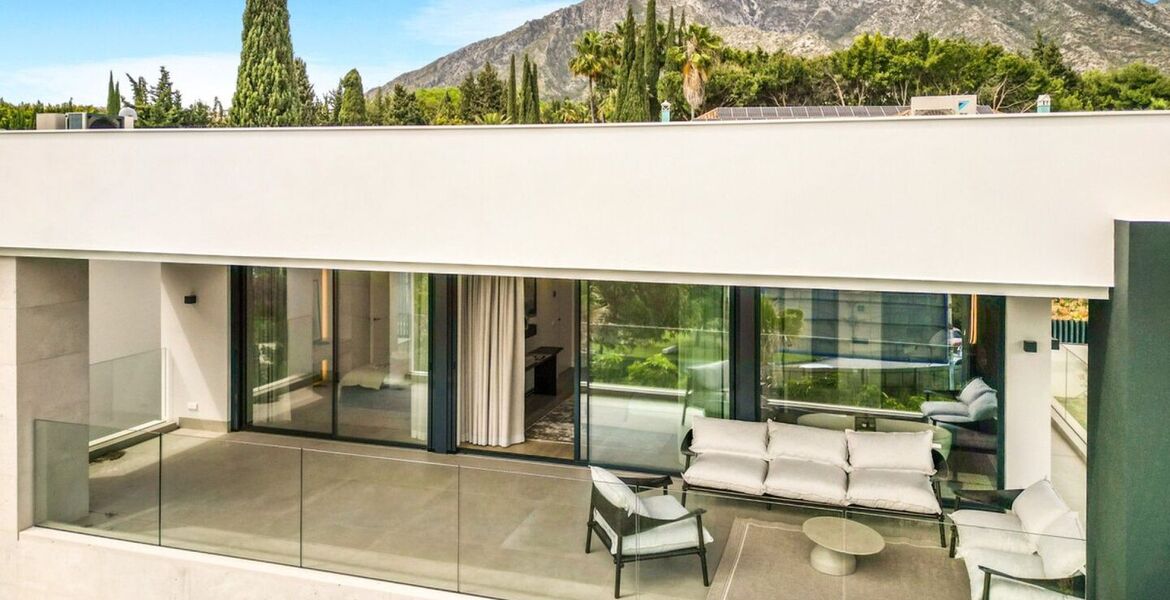 Luxury Villa with Sea and Mountain Views in Rocio de Nagüele