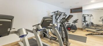 Эксклюзивный Таунхаус с 4 Спальнями на Золотой Миле Марбельи
